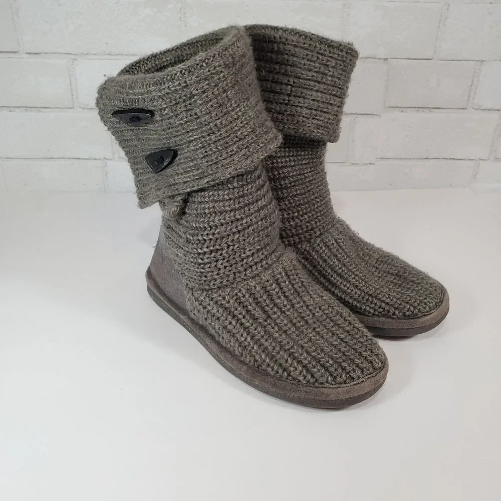 BearPaw gray sweater boots